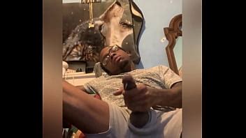 Un Mont N De Semen Xvideos