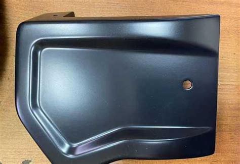 Накладка подножки передняя левая Mercedes W463 G | Festima.Ru ...