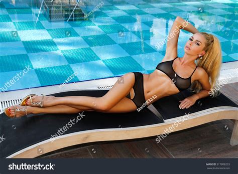 Elegant Sexy Woman Bikini On Suntanned Stock Photo 317808233 Shutterstock
