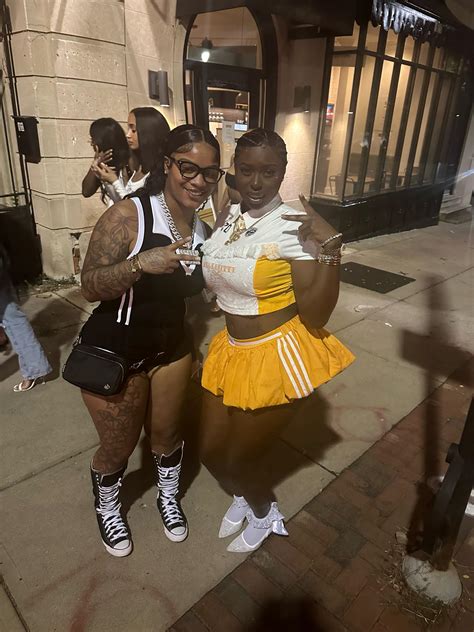 She’s gorgeous and very polite. 🫶🏿 - Jenise Shakea Hart | Facebook