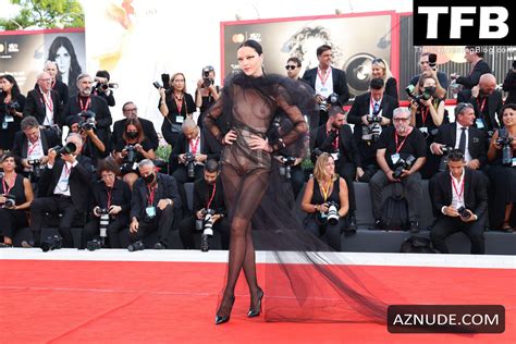 Mariacarla Boscono Sexy Seen Flashing Her Nude Tits At The Venice International Film Festival In