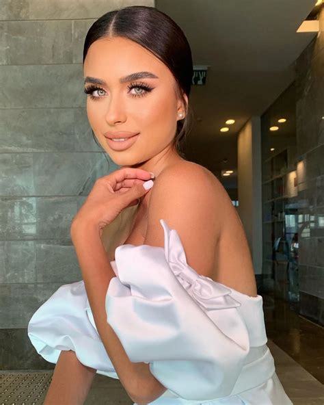 Fresh And Natural Nude Wedding Makeup Ideas Melody Jacob