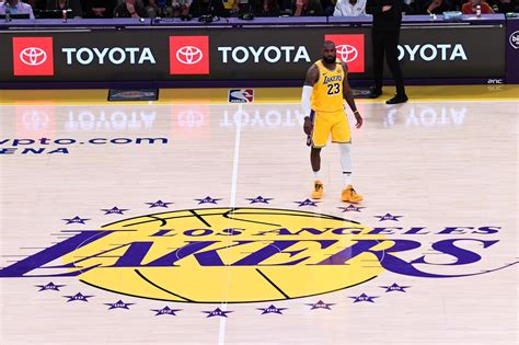 Windhorst: LeBron James 'Tired' of Michael Jordan Comparisons in NBA
