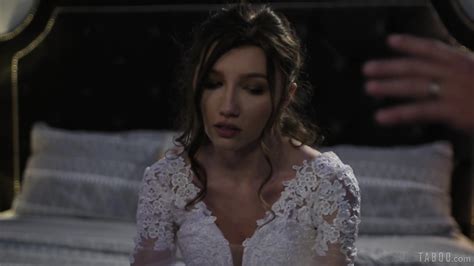 Horny Woman Was Lokking For A Good Fuck