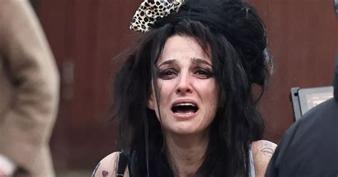 Amy Winehouse Fans Vow To Boycott Trauma Porn After Glimpses Of Distressed Singer Mirror Online