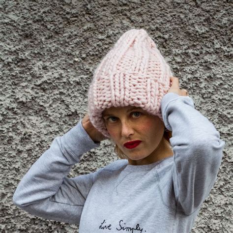 Pin di Nora Eleò su Winter Accesories Cappelli Fatto a mano Lana