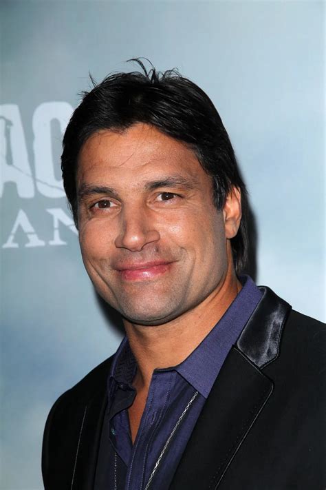 Manu Bennett