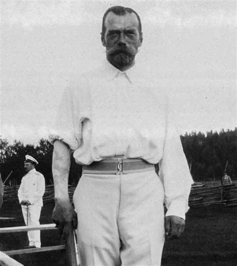 Зачем Николай II сделал себе татуировку дракона? - Russia Beyond по-русски