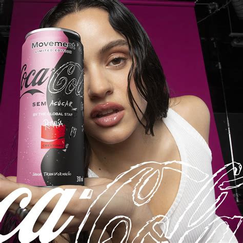 Coca Cola Creations lança edição limitada a cantora Rosalía