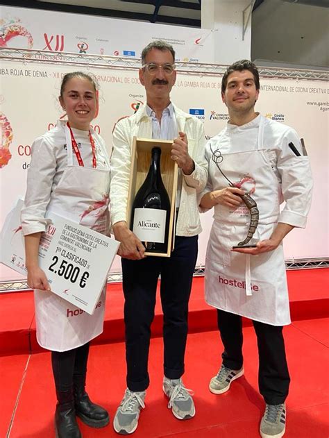 Cristina G Mez Conquista El Concurso Nacional De La Gamba Roja