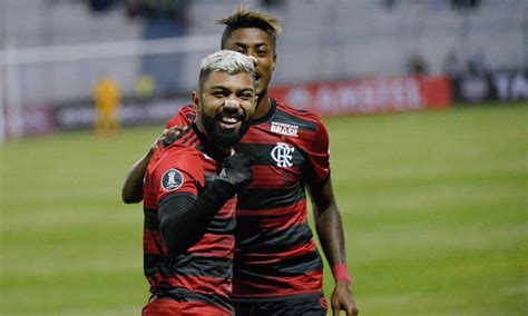 No Flamengo veja como está a briga pela artilharia entre Gabigol e