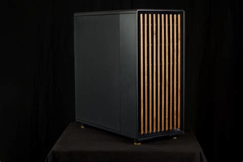 Fractal Design North in test - a PC case for the living room?