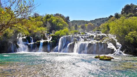 Krka Waterfalls in Krka National Park, Croatia, Nacionalni park Krka ...