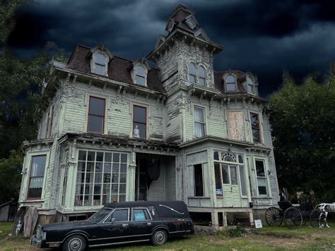 paranormal expeditions    mysterious bruce mansion  brown city