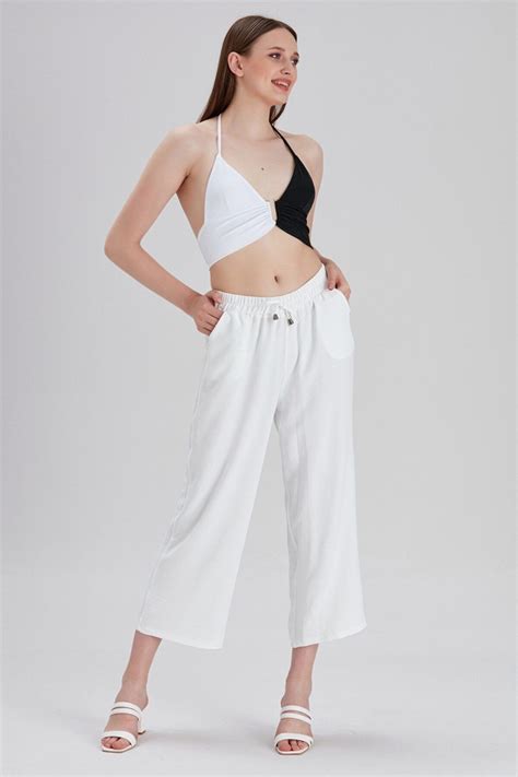 Transacoustic Siyah Beyaz Tulumlu U Aksesuar Detaylı Şık Bikini Üstü Fiyatı Yorumları Trendyol