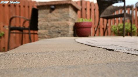 Ms Chen Platform Sandals Nearly Crush Those Hiding In The Cracks Part Mov Amateur Soles