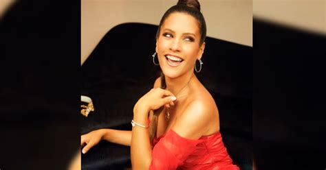 Mar A P A Copello Deslumbra En Miami Con Radiante Bikini Texturizado Que Evoca Poder Y Seducci N