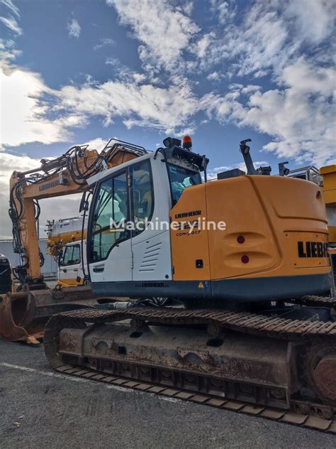 Liebherr R Compact Tracked Excavator For Sale Spain Santander Zn