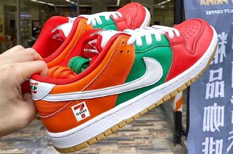 7-Eleven и Nike выпустят кроссовки