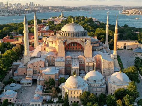 Ayasofya Camii Ve Topkap Saray M Zesi Esenler Belediyesi