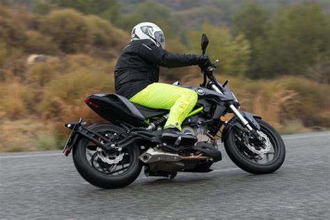 Prueba QJMotor SRK Naked Deportiva Para Carnet A Moto Pro