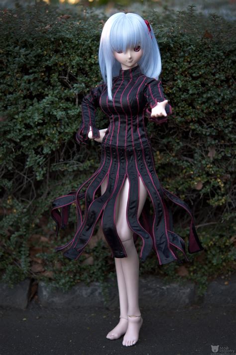 The Flower hides the Sword – Moé Idolatry