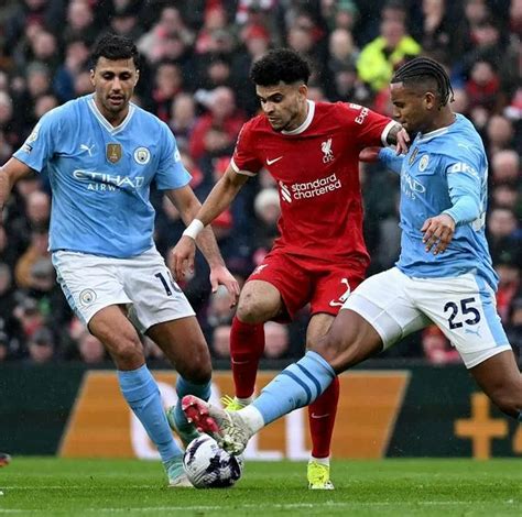 Luis Díaz Recibe Críticas Desde España Por Su Nivel En Liverpool De