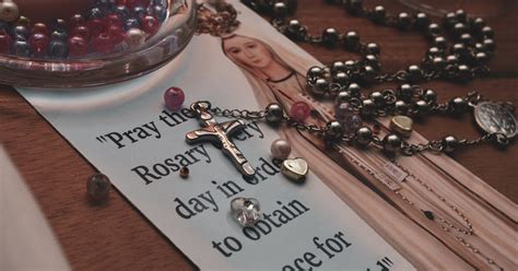 How To Pray The Rosary Everything You Need To Know Ascension Press