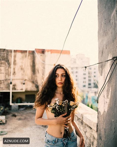 Madhurima Roy Hot Pics Collection AZNude