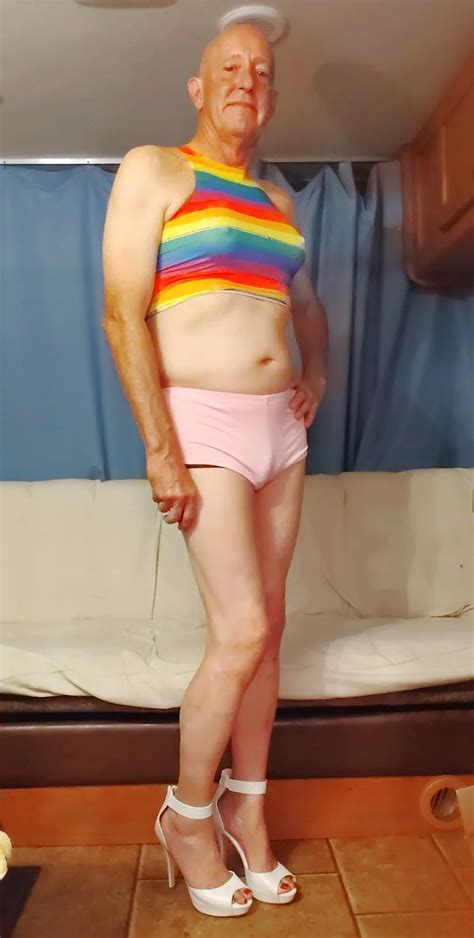 Faggot Andrew Brown Shows His Pride Nude Pics XHamster