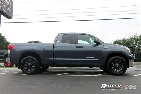 Toyota Tundra With 20in Fuel Titan Wheels Exclusively From Butler Tires