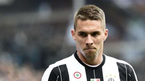 Juventus Rottura Del Legamento Crociato Per Pjaca Stagione Finita