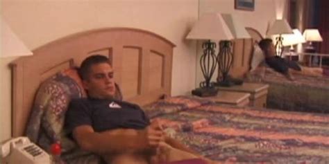 Amateur Rick Strokes His Big Meat Tnaflix