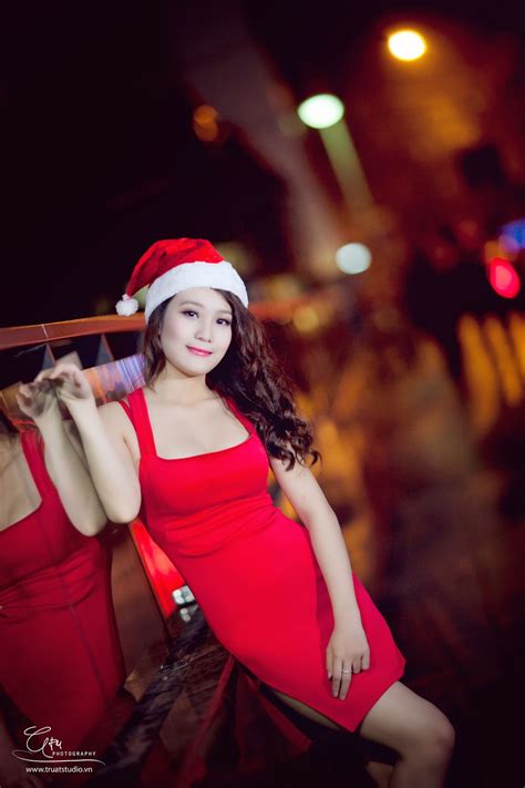 Hot girl Giáng Sinh đỏ Dep Pro Vn