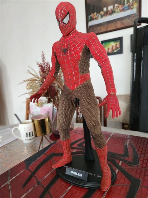 Spiderman Hot Toys Scale Hobbies Toys Toys Games On Carousell