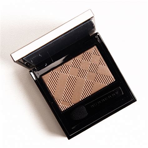 Burberry Nude No 002 Wet Dry Glow Shadow Review Photos Swatches