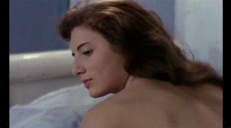 Naked Carolyn Chelby In Halfaouine Boy Of The Terraces