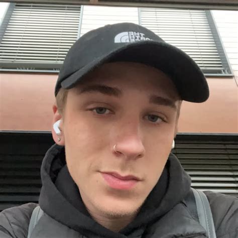 𝐃𝐎𝐑𝐈𝐀𝐍 Dorianbstdt266 On Threads