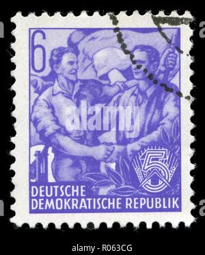 Timbre Poste De L Allemagne De L Est DDR Dans Le Marteau Et Boussole