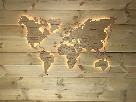 Карта Мира с подсветкой | Rustic art decor, Wooden map, Wooden wall art
