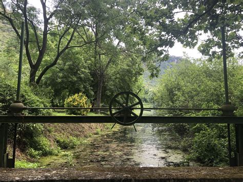 Visitare I Giardini Di Ninfa Latina Viaggiatrice Da Grande