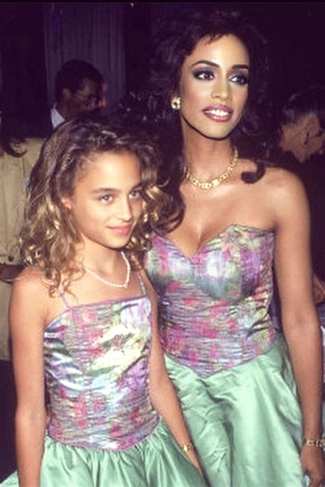 All About Nicole Richies Parents, Including Dad Lionel Richie