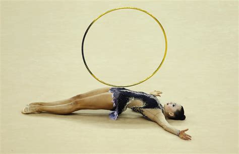 Rhythmic gymnasts' crazy contortions - Yahoo Sports