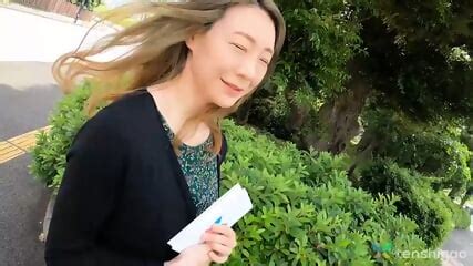 Miho Wakabayashi Is A Mature Housewife Looking For Hot Sex