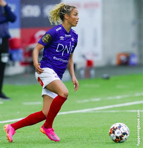 Cein Bizet Nude OnlyFans Leaks Fappening FappeningBook