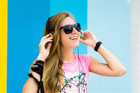 Blonde Girl Posing In Sunglasses Stock Photo By Kireyonok 107831844