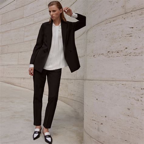 Fashion & Clothing Online Shop for Women | Comma