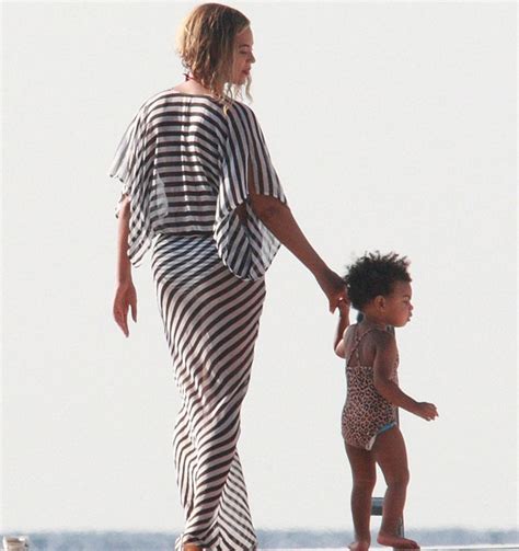 Jay Z Bikini Clad Beyonce Celebrate Birthday In Stromboli Italy WeRunTHAT