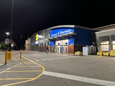 walmart supercenter aurora co 10
