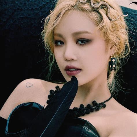 30 nữ idol Kpop hot nhất hiện nay Em út sexy của MAMAMOO vượt mặt Jennie BLACKPINK top 5 gây